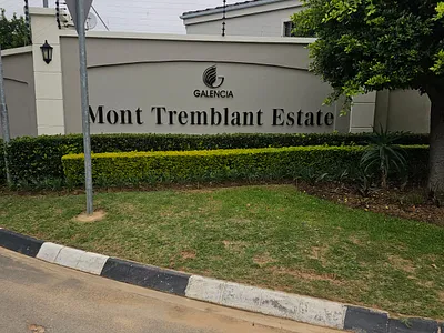 3 Bedroom Apartment For Sale in Randburg - KZXU.webp