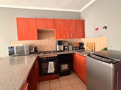 2 Bedroom Apartment For Sale in Boksburg - VZ2v.webp
