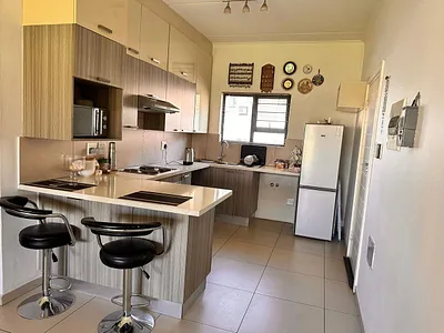 2 Bedroom Apartment For Sale in Boksburg - 4mZd.webp