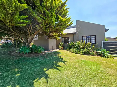 3 Bedroom House For Sale in Stilbaai West, Stilbaai - img