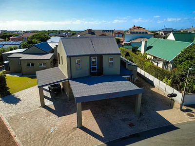 6 Bedroom House For Sale in Stilbaai West, Stilbaai - LTPi.webp