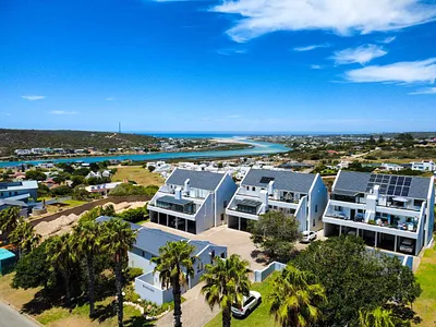 2 Bedroom Apartment For Sale in Stilbaai West, Stilbaai - Rojx.webp