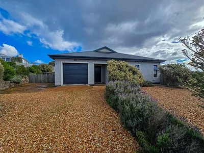 2 Bedroom House For Sale in Stilbaai West, Stilbaai - tq7m.webp