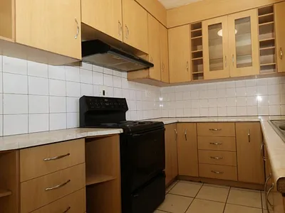 2 Bedroom Apartment For Sale in Bedford Gardens, Bedfordview - D1z6.webp