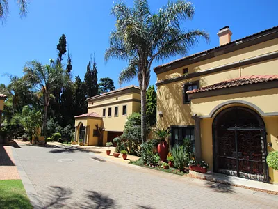 3 Bedroom House For Sale in Bedford Gardens, Bedfordview - USas.webp