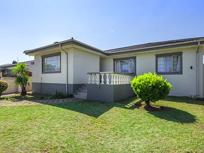 3 Bedroom House For Sale in Germiston - ZInA.webp