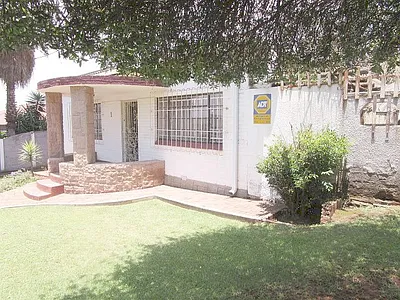 2 Bedroom House For Sale in Germiston - sHIk.webp