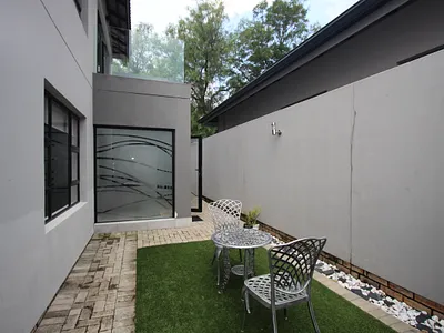 3 Bedroom Townhouse To Rent in Bedfordview - Bn13.webp