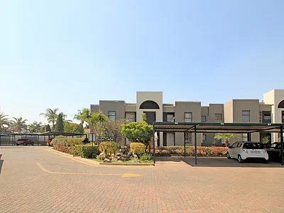 2 Bedroom Townhouse For Sale in Edenvale - w43F.webp