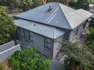 3 Bedroom House For Sale in Germiston - b8Go.webp