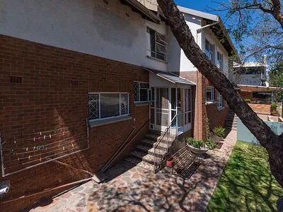 3 Bedroom House For Sale in Germiston - 8RzG.webp