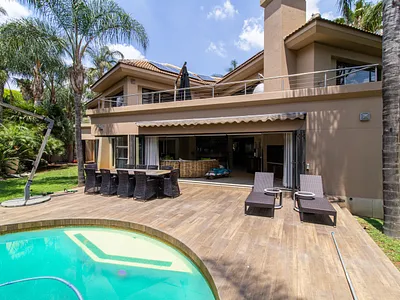 4 Bedroom House For Sale in Bedfordview - tQno.webp