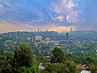 4 Bedroom House For Sale in Bedfordview - rwf8.webp