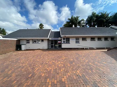 5 Bedroom House For Sale in Bedfordview - n78q.webp
