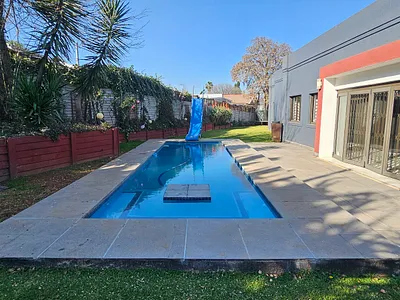 5 Bedroom House For Sale in Johannesburg - bEli.webp