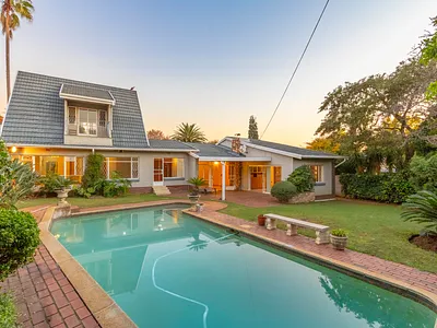 4 Bedroom House For Sale in Edenvale - B8yC.webp