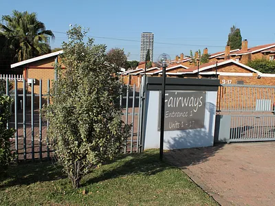 3 Bedroom Townhouse For Sale in Bedfordview - wS9t.webp