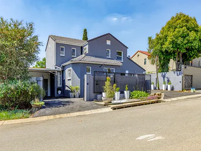 3 Bedroom Townhouse For Sale in Edenvale - Cm4H.webp