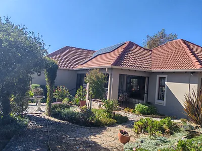 4 Bedroom House For Sale in Edenvale - 36Kq.webp
