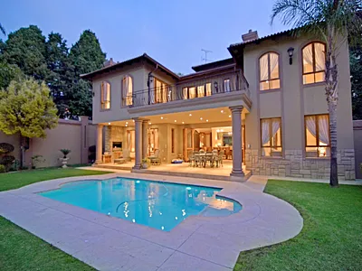 5 Bedroom Townhouse For Sale in Bedfordview - O7CN.webp