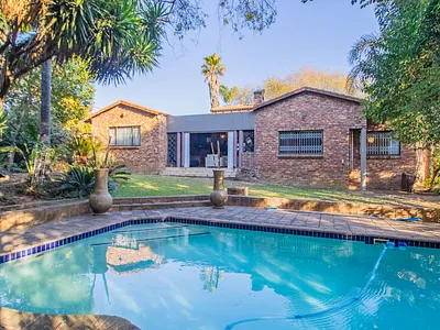 3 Bedroom House For Sale in Edenvale - Mp7C.webp