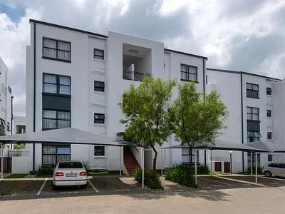 2 Bedroom Apartment For Sale in Edenvale - UxUl.webp