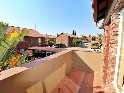 2 Bedroom Apartment For Sale in Edenvale - GnOB.webp