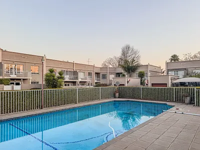 4 Bedroom Apartment For Sale in Edenvale - lnOh.webp