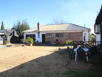 4 Bedroom House For Sale in Germiston - UFoT.webp