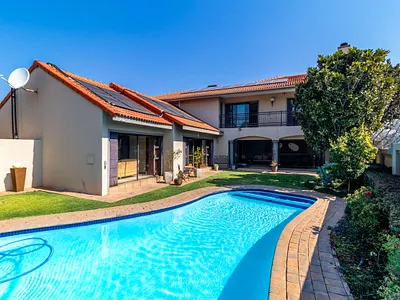 4 Bedroom House For Sale in Edenvale - nUbn.webp