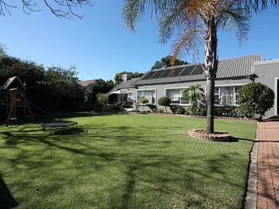 3 Bedroom House To Rent in Edenvale - Fr1B.webp