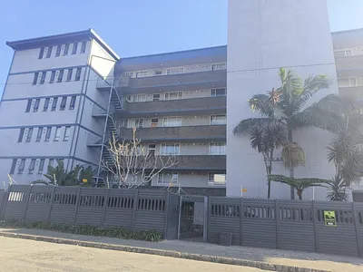 2 Bedroom Apartment For Sale in Edenvale - I38i.webp