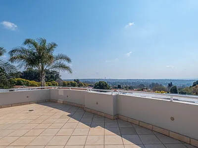4 Bedroom Apartment For Sale in Bedfordview - o8kh.webp