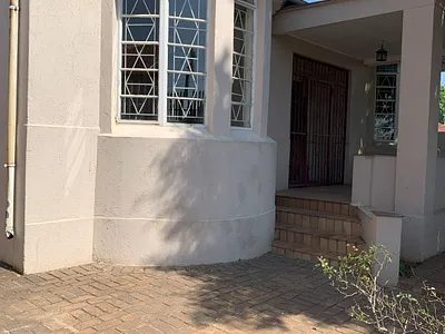 3 Bedroom House For Sale in Johannesburg - img