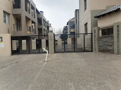 1 Bedroom Townhouse For Sale in Edenvale - VpcD.webp