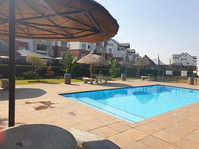 2 Bedroom Apartment For Sale in Edenvale - 5HTH.webp