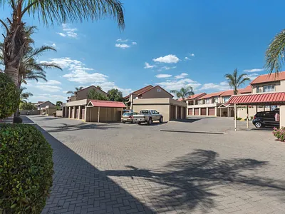 3 Bedroom Townhouse For Sale in Edenvale - IbIL.webp