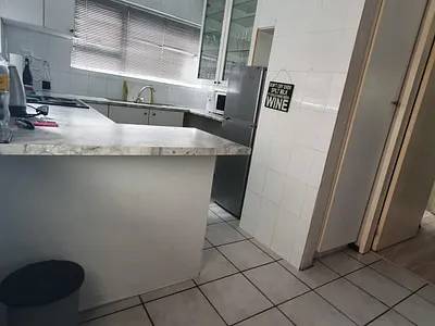 1 Bedroom Townhouse For Sale in Bedfordview - Qfsh.webp