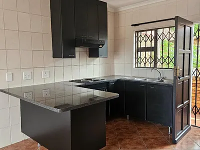 2 Bedroom Apartment For Sale in Midrand - img