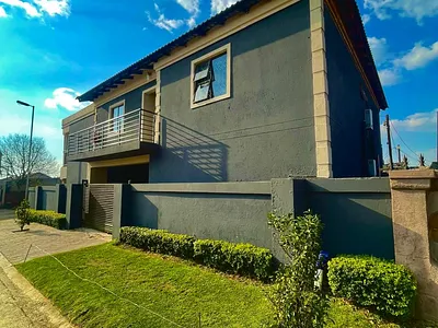 12 Bedroom House For Sale in Midrand - img