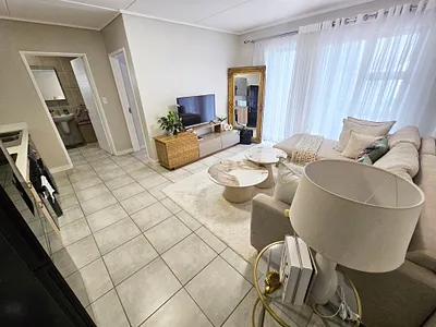 1 Bedroom Apartment For Sale in Sandton - img