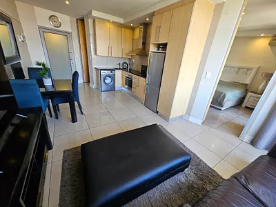 1 Bedroom Apartment To Rent in Sandton - 3mwF.webp
