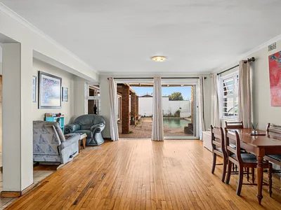3 Bedroom House For Sale in Cape Town - img