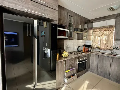2 Bedroom House For Sale in Witbank - img