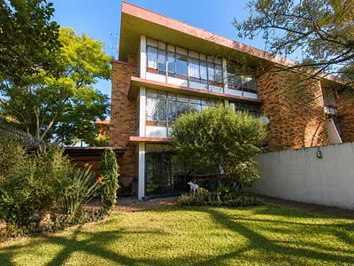 2 Bedroom Townhouse For Sale in Pretoria - G2u2.webp