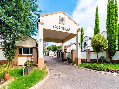 2 Bedroom Apartment For Sale in Pretoria - S0mK.webp