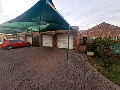 3 Bedroom Townhouse For Sale in Pretoria - ZsoJ.webp