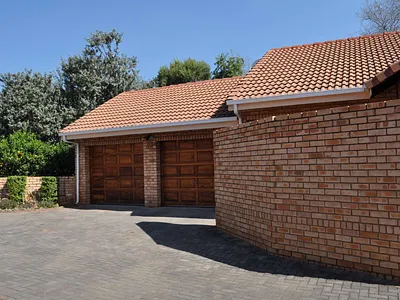3 Bedroom Townhouse To Rent in Pretoria - img
