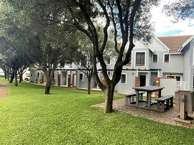 3 Bedroom Townhouse For Sale in Woodlands Lifestyle Estate, Pretoria - img