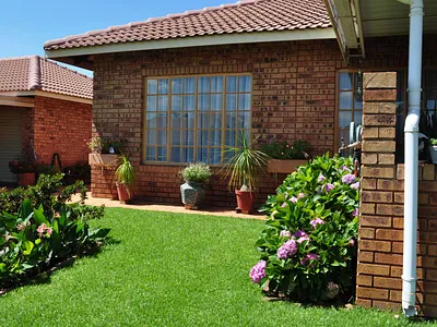 3 Bedroom Townhouse To Rent in Pretoria - img
